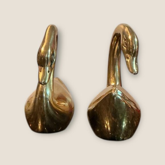 Vintage Brass Swan Figurines Set Of 2 Paperweights Or Shelf Decor Elegant Home A - Picture 6 of 6